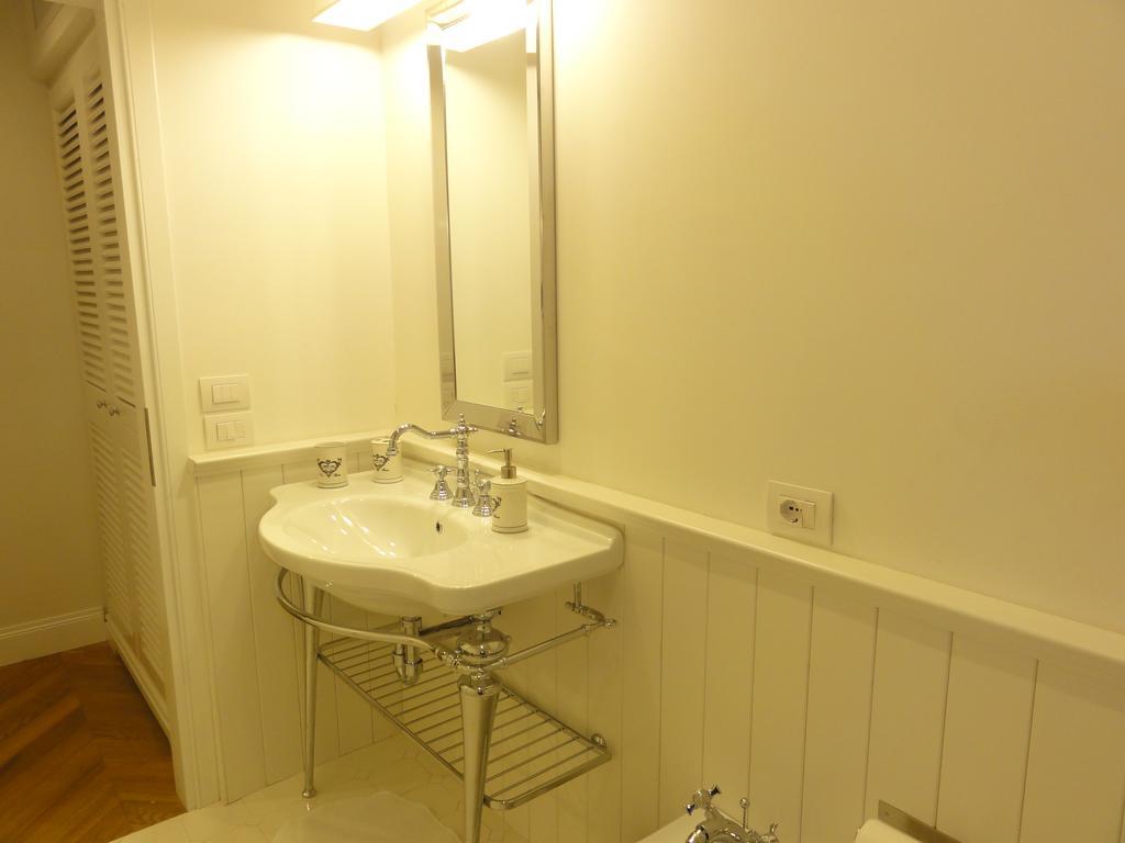 Corso In Florence Apartment Стая снимка